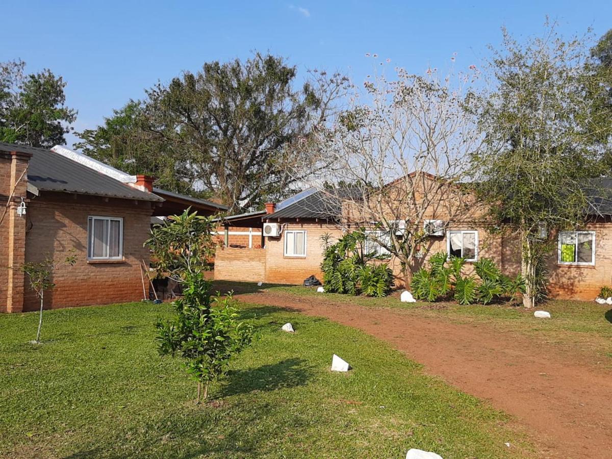 Villa Mi Buen Refugio Puerto Iguazú Exterior foto